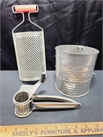 Older Kitchen Gadgets Bromwell Sifter