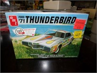 '71 Ford Thunderbird model kit