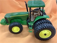 John Deere 8420, no box