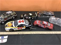 Box of NASCAR items (some broken pieces)