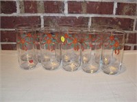 Lot of 10 Christmas Glasses - Very Nice Set