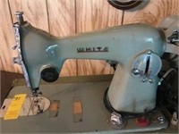 Vintage White Sewing Machine & Vintage Wood Clock