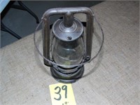 No. 210 Supreme Kerosene Lantern