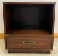 FANTASTIC MID CENTURY GIBBARD ONE DRAWER END TABLE