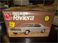 1965 Buick Riviera Model Kit