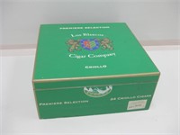 Los Blancos Cigars Wood Box - 8.5" x 8.5" x 4"