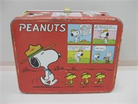 Vtg Peanuts Cartoon Strip Metal Lunch Box