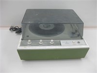 GE Stereophonic Record Player - Powers Up