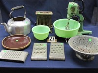 KITCHEN COLLECTIBLES, ETC.: