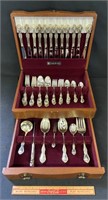 ORNATE SET OF ROGERS BROS CUTLERY W FELTED CHEST