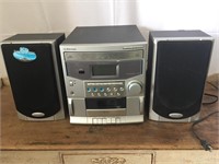 Emerson Stereo System w/ 2 Speakers