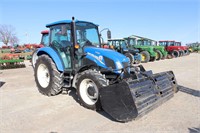 2017 NEW HOLLAND T4.75 MFWD TRACTOR - 798 HOURS