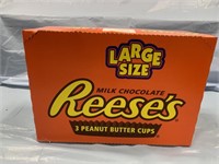 LARGE SEALED CASE OF 40 REESES 3 CUP PACKS