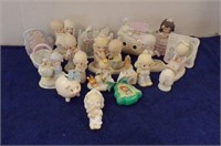 FLAT OF PRECIOUS MOMENTS FIGURINES INCL LAMP....