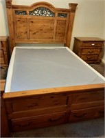 Distressed Pine Bed - Queen