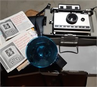 Vintage Polaroid Camera w/Light & Case