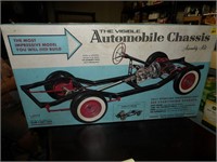 Renwal Visible Automobile Chassis 1/4 Size