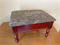 Small storage foot stool