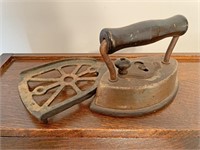 Sad iron with trivet and removable handle