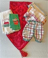 Few linens Christmas and washcloth britches
