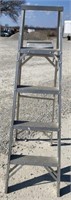 5’ Aluminum Step Ladder