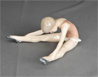 Royal Copenhagen Stretching Ballerina 5269 Figurin