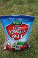 Open Bag of Scott's Lawn Response 9.1.1