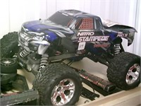 Traxas Nitro Gas Powered RC 4x4