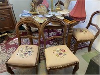 Vintage Round Table  4 Chairs