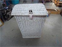 Vintage Large Wicker Hamper with Lid