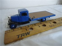 1934 Ford flatbed truck