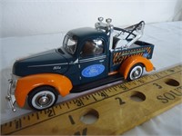 Ford-40 tow truck