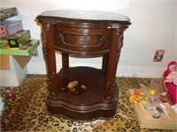 Side table (missing drawer pull)