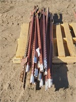 25) 6ft Heavy Weight Red Fence Posts