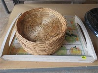 KITCHEN TRAY AND 12 WICKER PAPER PLATE HOLDERS