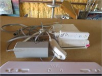 WII MODEL RVL-001 WITH CONTROLLER AND NUNCHUCK