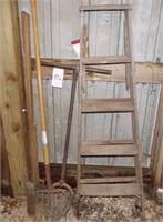 5 ft wood ladder & misc Yard tools