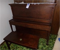 Victor Piano