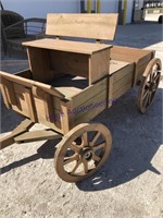 Decorative wood wagon, 2.5X5ft