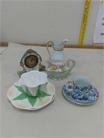 Teacups and pitchures