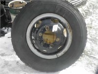 9.00R20 truck tire w/6 hole rim (Goodyear)