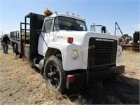 1975 IH Loadstar 1700 Semi Truck, V8,