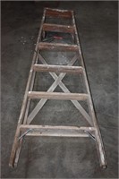 Wood step ladder