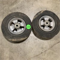 PAIR OF LAWNMOWER TIRES