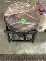 CAMO STOOL