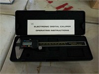 ELECTRONIC DIGITAL CALIPER