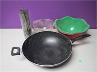 Large T-Fal Skillet Wok & More Kitchen Supplies