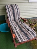 REDWOOD CHAISE LOUNGE W/ CUSHION