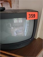 GE SMALL PORTABLE COLOR TV W/ REMOTE