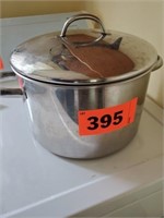 STOCK POT W/ LID